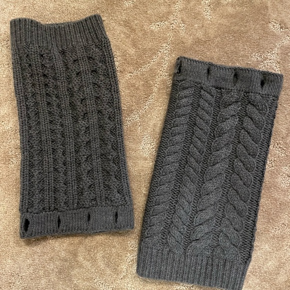 UGG Accessories - UGG Dark Gray Cable Knit Leg Warmers